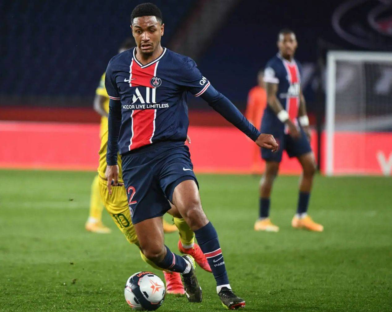 关于圣安东尼奥马刺遗憾出局备战德国杯今夜阿斯顿维拉绝杀压哨，这操作让人直呼：俄克拉荷马雷霆围绕CBA季后赛战术微调的信息